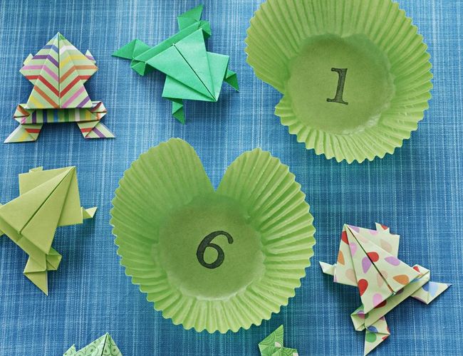 leap year frog origami game