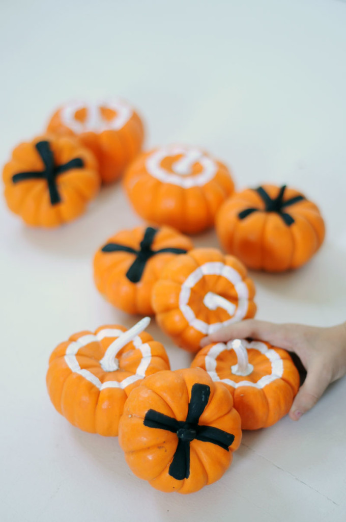 mini-pumpkin-tic-tac-toe-project-kid