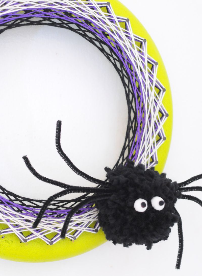 String-art-spider-wreath-3 String-art-spider-wreath-3